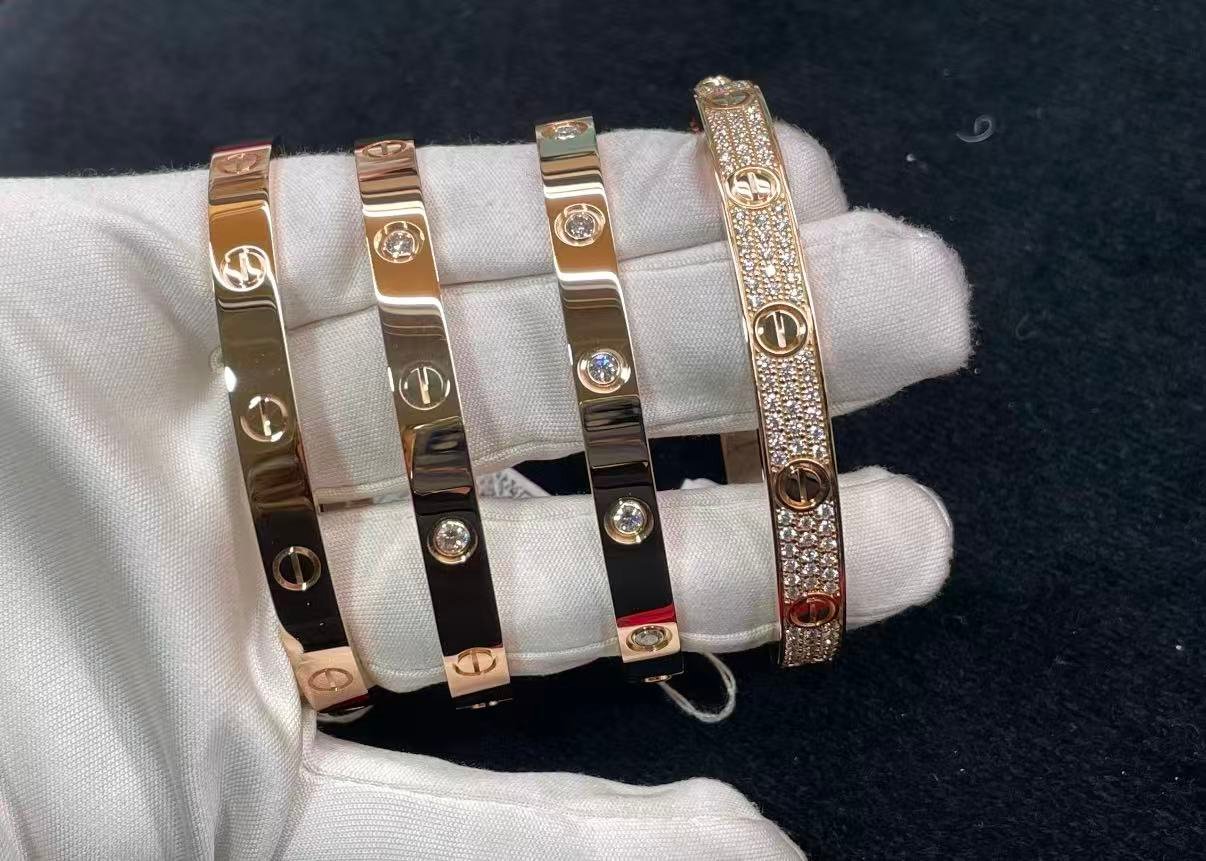 Create Your Unique Shine: Custom 18k Gold Jewelry for Your Story