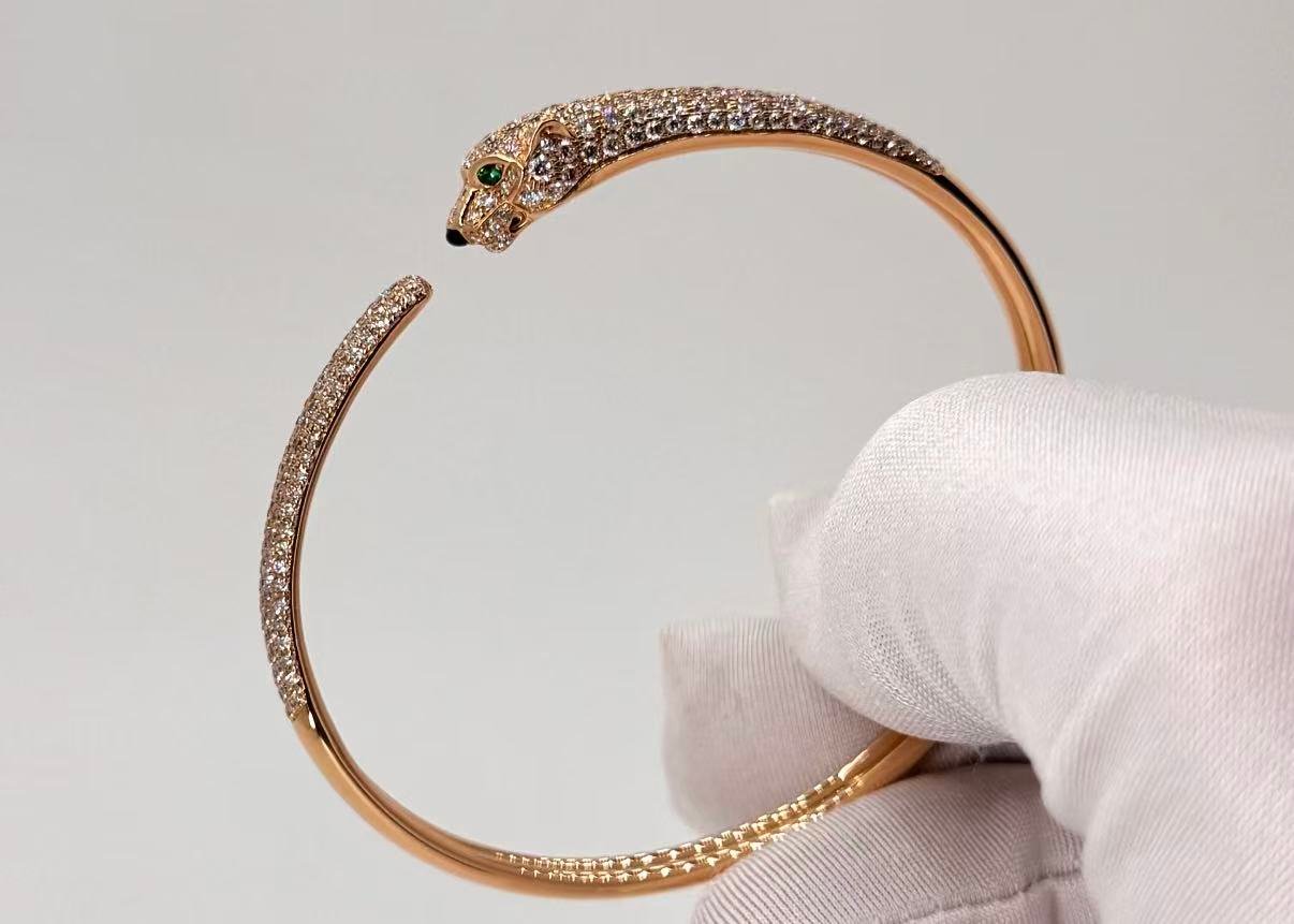 Why American Jewelry Buyers Are Choosing Custom 18K Gold Jewelry Over Traditional Luxury Brands