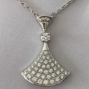 Premium 1:1 Bvlgari Divas' Dream Necklace with Pendant Set with One Diamond and Pavé Diamonds Replica – Custom Solid 18k White Gold
