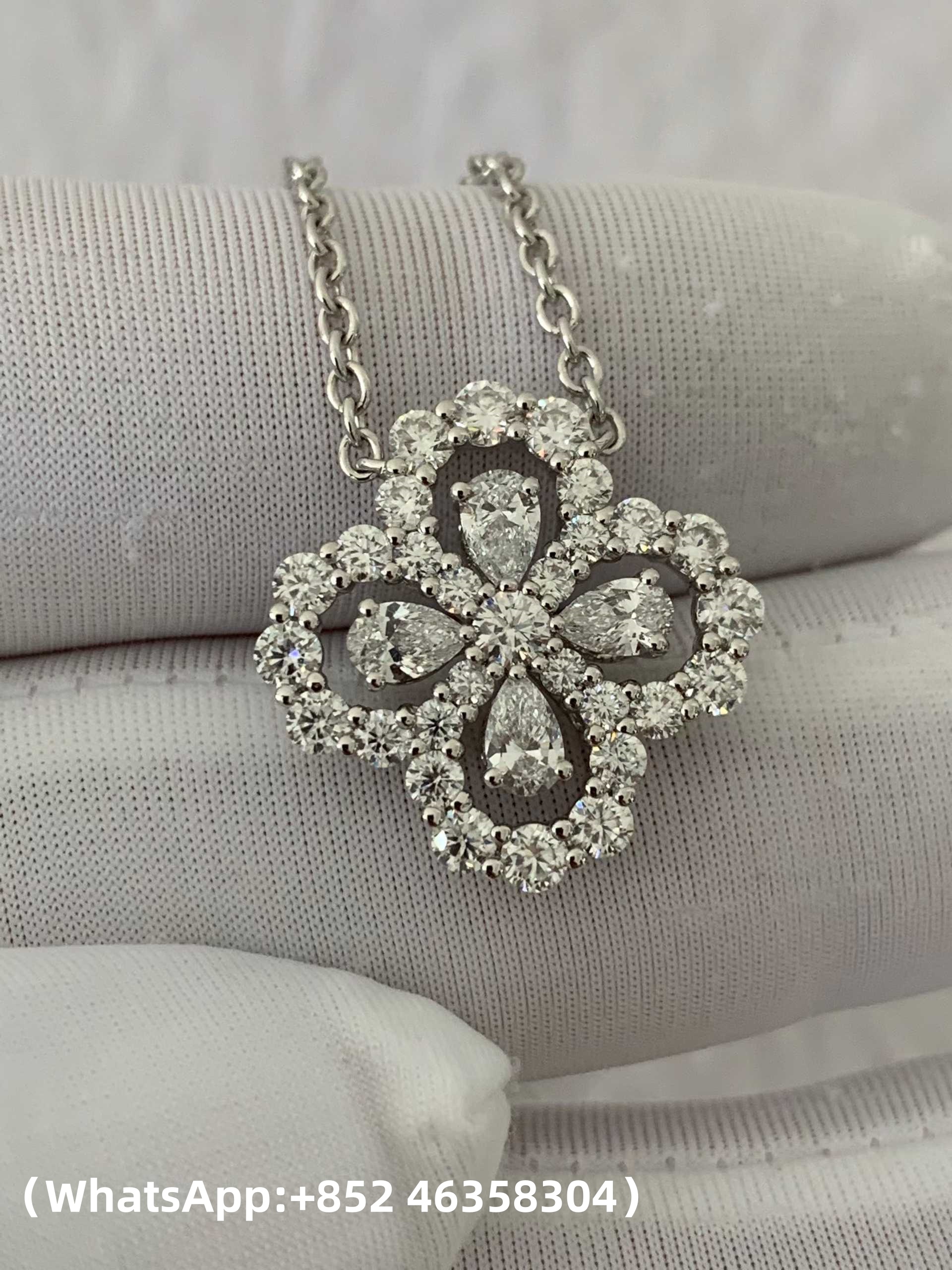 Premium 1:1 Harry Winston Diamond Loop Necklace Replica – Custom Solid 18K Gold Pendant Necklace