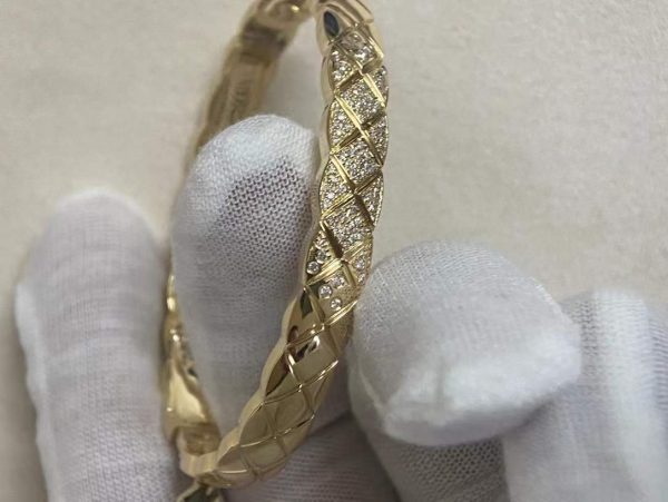 Premium 1:1 Chanle Coco Crush Bracelet Quilted Motif, Diamonds Replica – Custom Solid 18k Yellow Gold