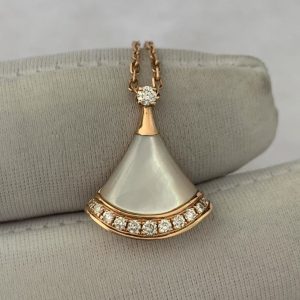 Custom Bvlgari Divas' Dream Pendant Necklace
