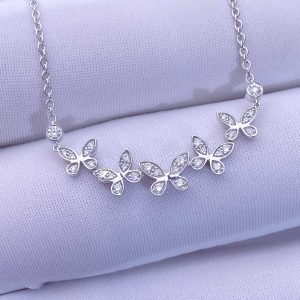 Custom GRAAF Butterfly Petite Pavé Diamond Line Pendant