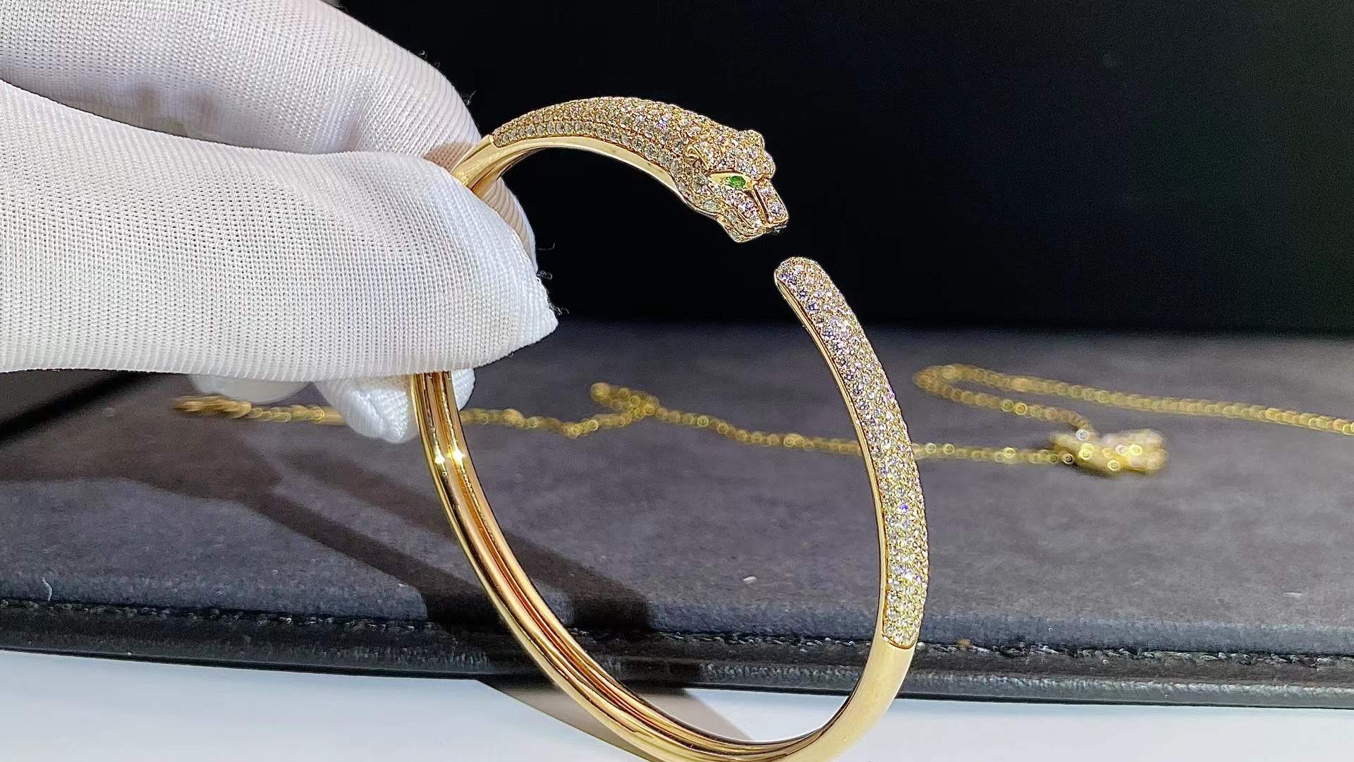 Custom Solid 18k Gold Cartier Jewelry Panthère de Cartier Bracelet