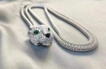 Crafting Personal Legends: The Art of Custom Fine Jewelry