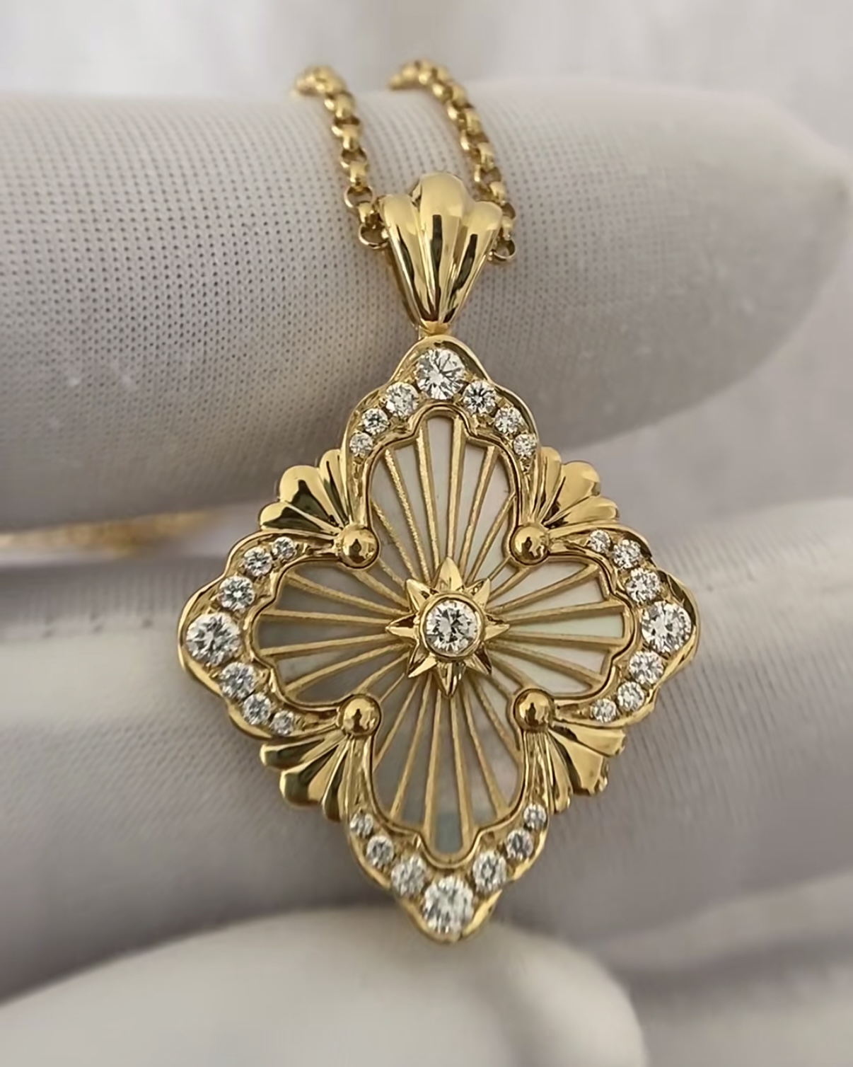 custom Buccellati OPERA TULLE STONE Gold Pendant Set with Diamonds and Mother-of-Pearl