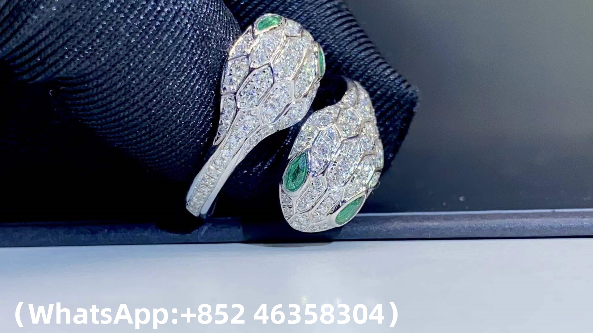 Premium 1:1 Bvlgari Serpenti Seduttori Ring set with Emerald Eyes and Pavé Diamonds Replica - Custom Solid 18k White Gold