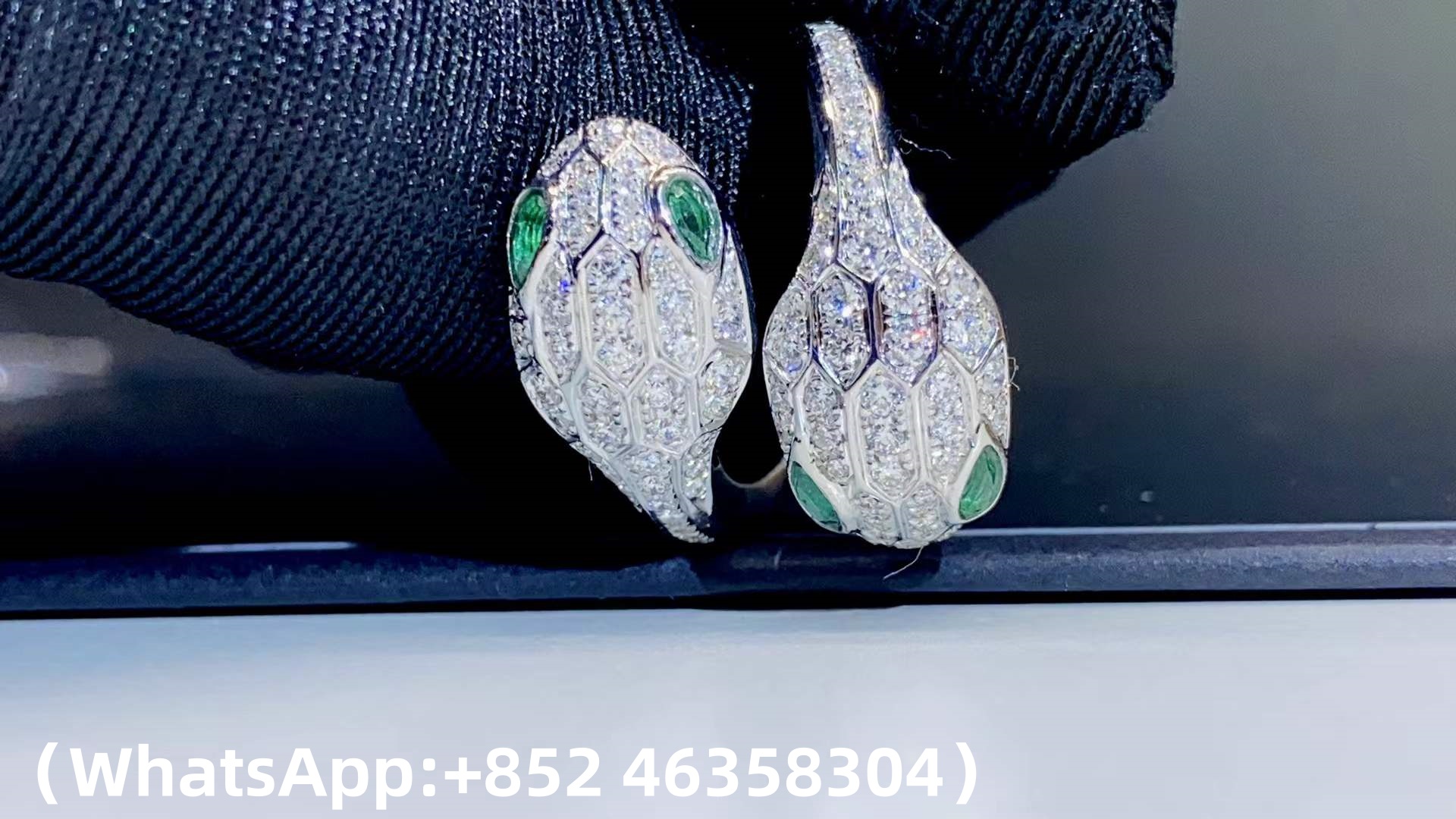 Premium 1:1 Bvlgari Serpenti Seduttori Ring set with Emerald Eyes and Pavé Diamonds Replica - Custom Solid 18k White Gold