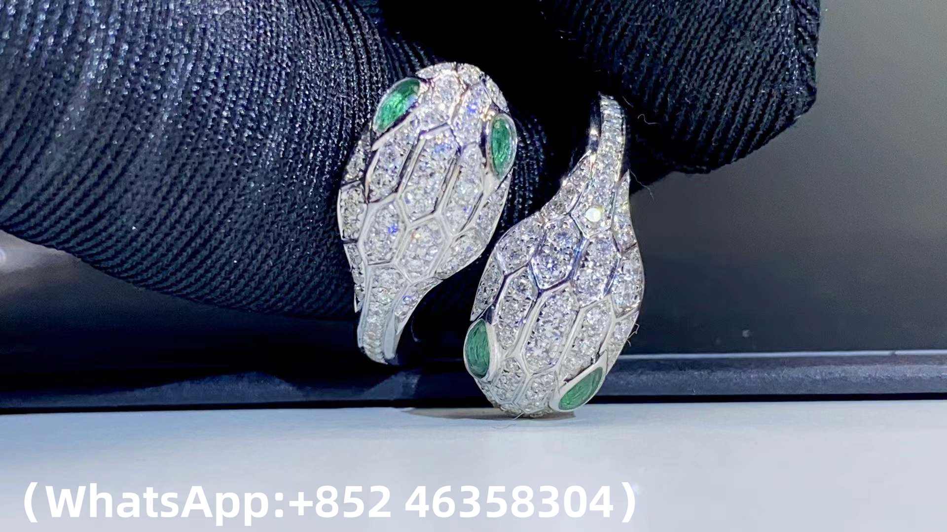 Premium 1:1 Bvlgari Serpenti Seduttori Ring set with Emerald Eyes and Pavé Diamonds Replica - Custom Solid 18k White Gold