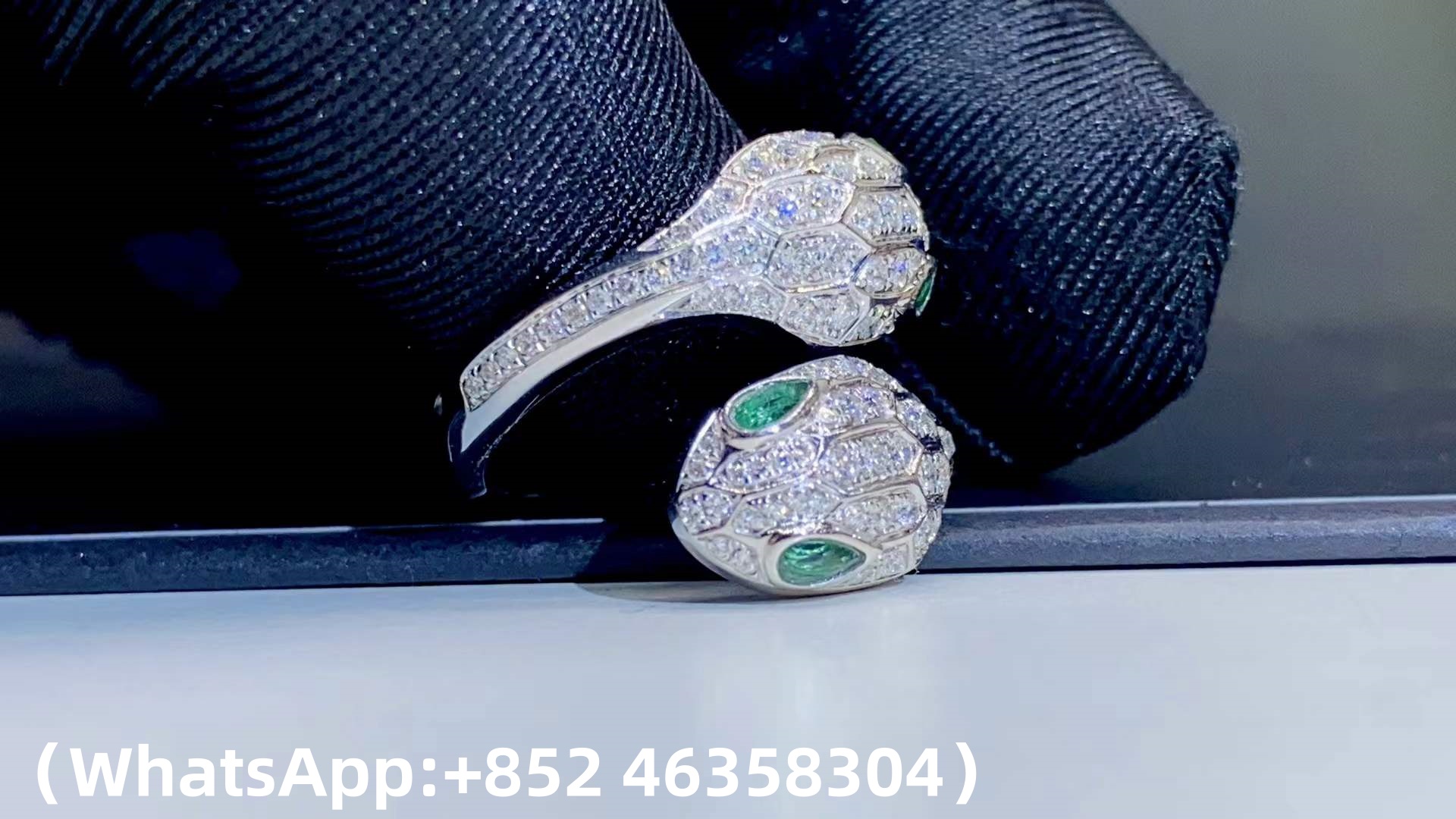 Premium 1:1 Bvlgari Serpenti Seduttori Ring set with Emerald Eyes and Pavé Diamonds Replica - Custom Solid 18k White Gold