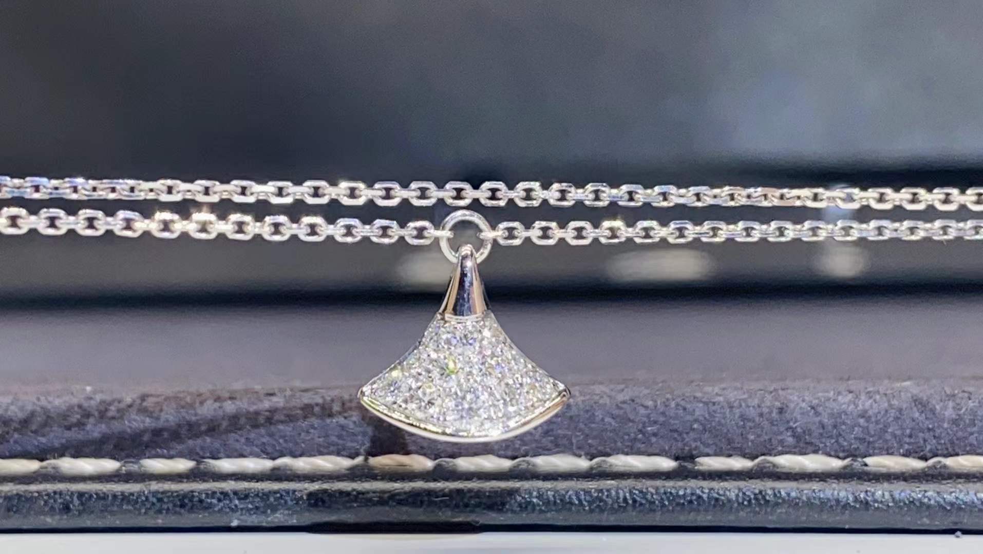 custom Bvlgari Divas' Dream Bracelet with Pendant Set with Full Pavé Diamonds