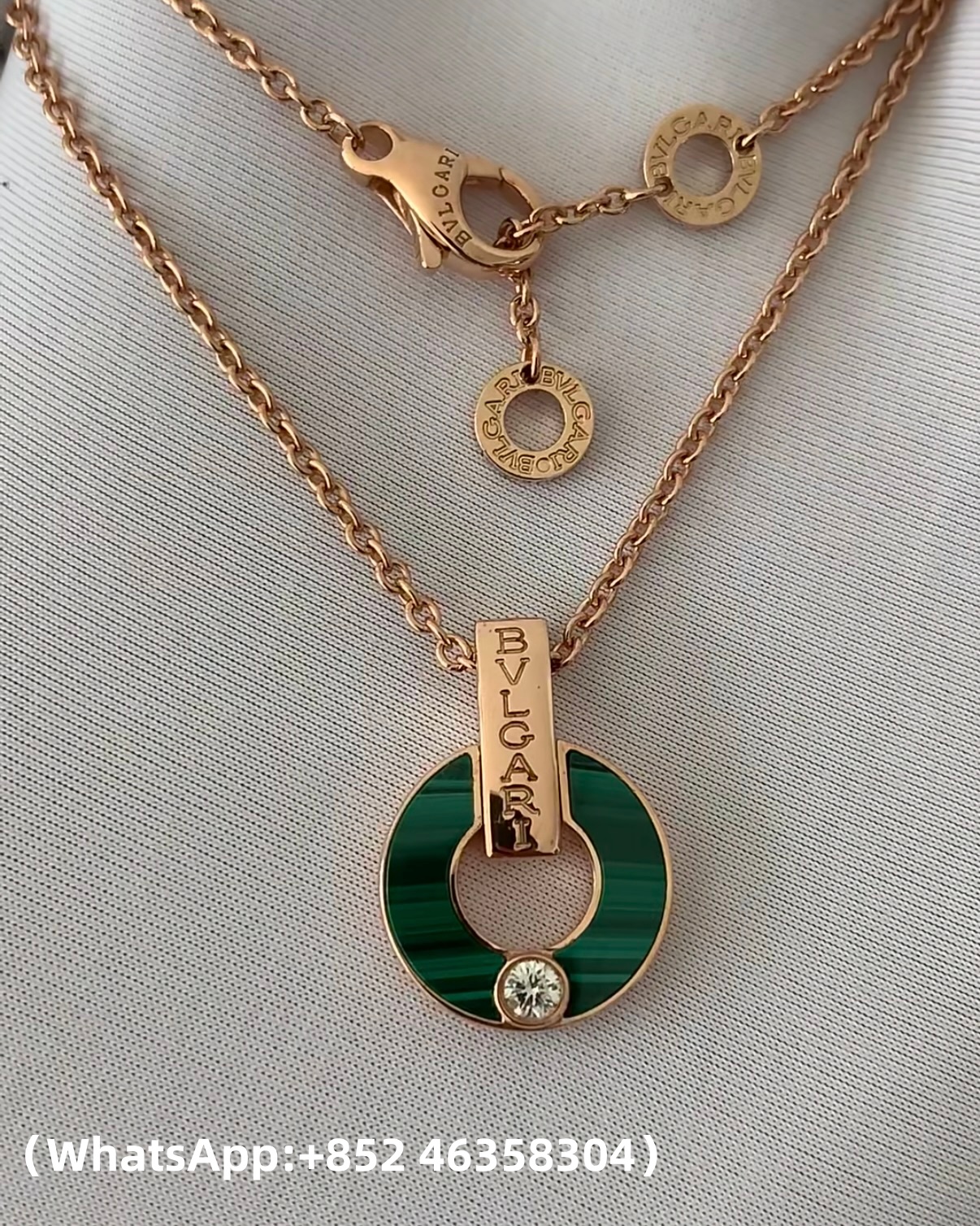 Premium 1:1 Bvlgari Bvlgari Openwork Necklace Set with Malachite Elements and a Round Brilliant-Cut Diamond Replica – Custom Solid 18k Rose Gold