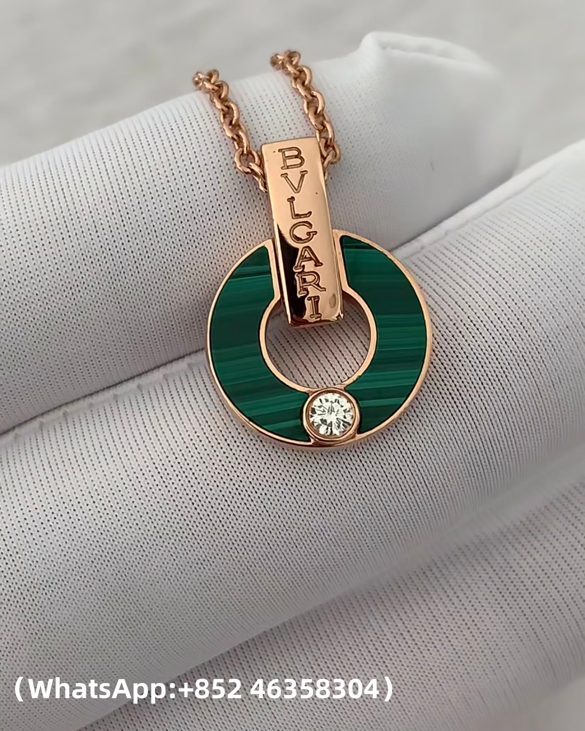 Premium 1:1 Bvlgari Bvlgari Openwork Necklace Set with Malachite Elements and a Round Brilliant-Cut Diamond Replica – Custom Solid 18k Rose Gold