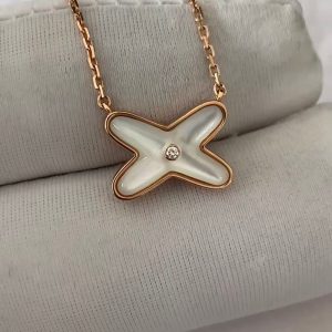 custom Chaumet Jeux de Liens Pendant Mother-of-pearl Diamonds