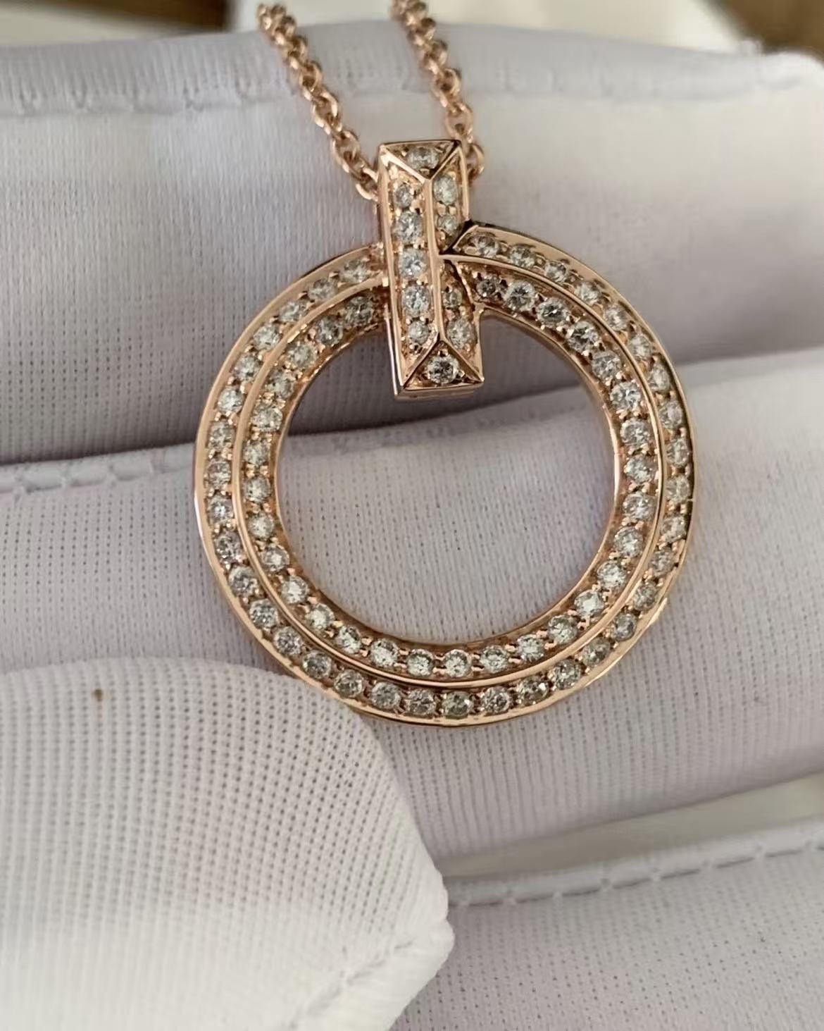 custom 18k gold jewelry Tiffany T T1 Narrow Circle Pendant Pavé Diamonds