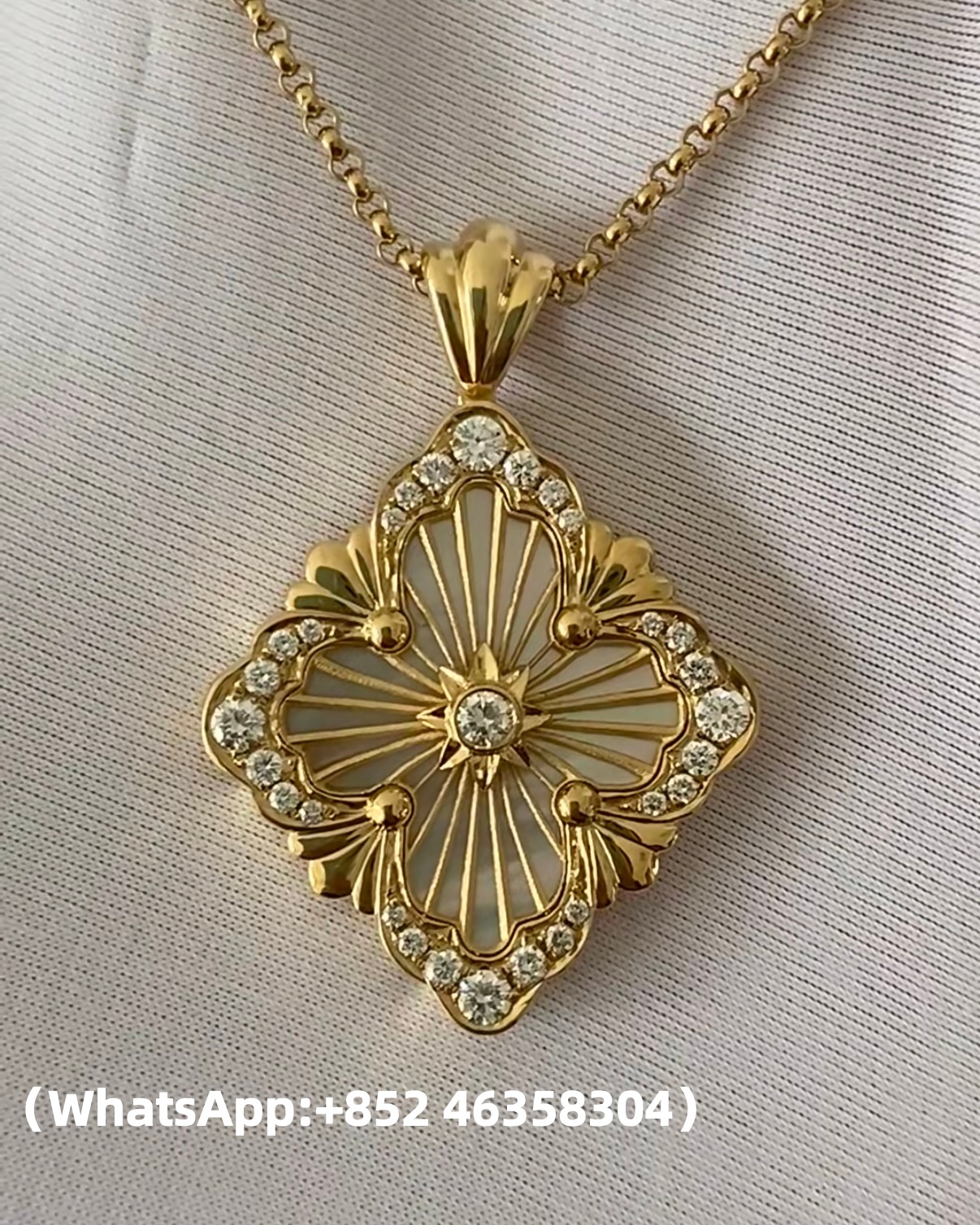 custom Buccellati OPERA TULLE STONE Gold Pendant Set with Diamonds and Mother-of-Pearl