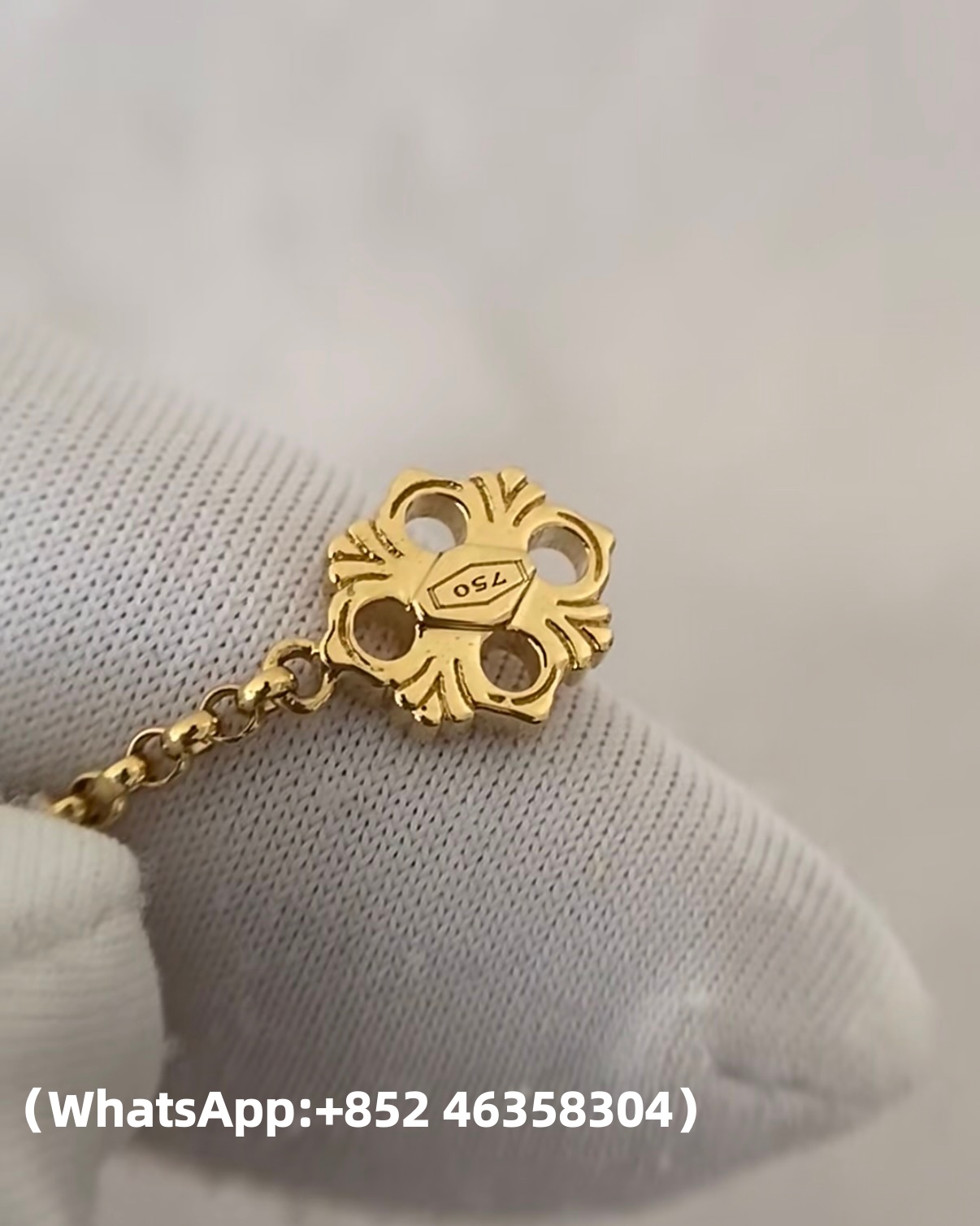 custom Buccellati OPERA TULLE STONE Gold Pendant Set with Diamonds and Mother-of-Pearl